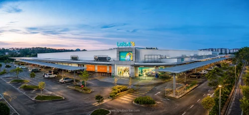 LG Subscribe Lotus's Putra Nilai