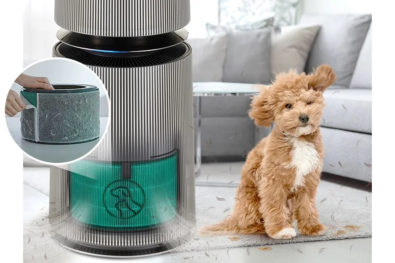 LG PuriCare Pet Mode capturing low-lying pet hair